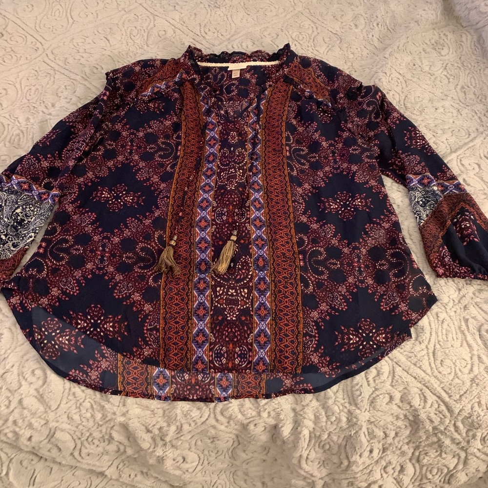 Knox Rose long sleeve blouse.